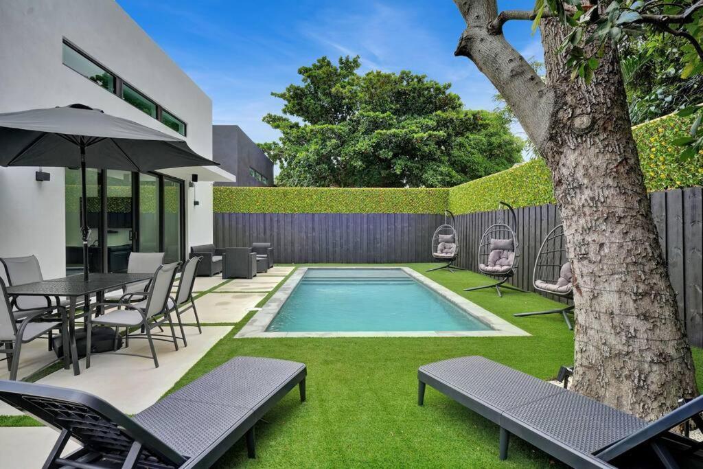 Willa Design House -Heated Pool -Big Yard -Gated Parking Miami Zewnętrze zdjęcie