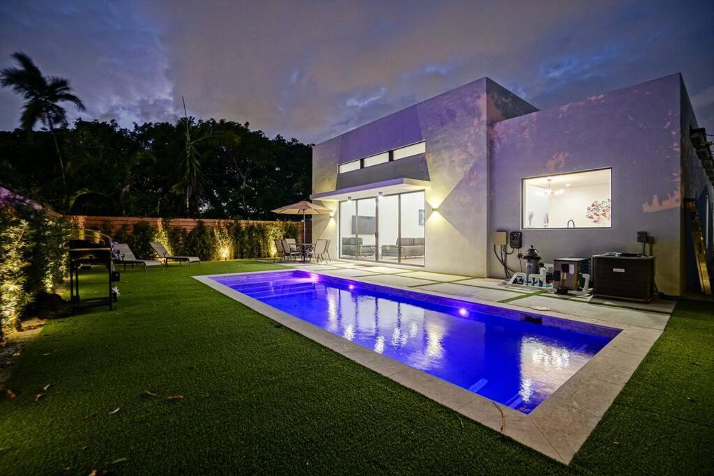 Willa Design House -Heated Pool -Big Yard -Gated Parking Miami Zewnętrze zdjęcie
